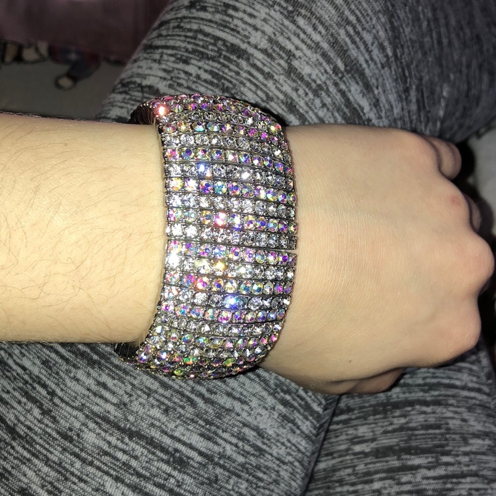 Stunning rhinestone bracelet